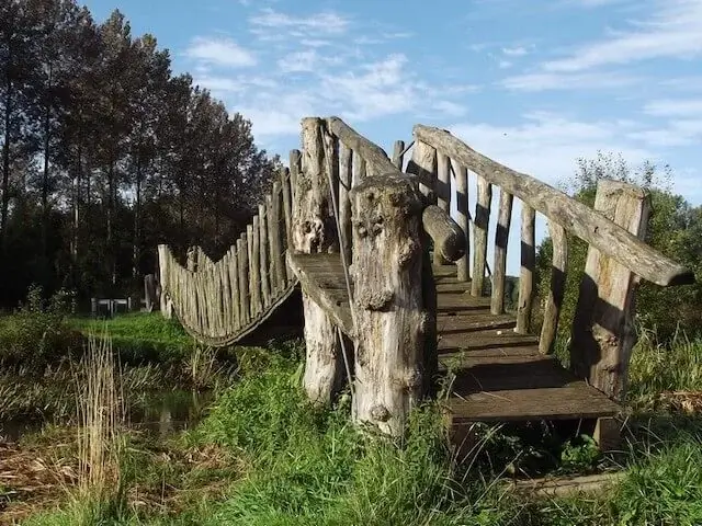 bridge over the beerze