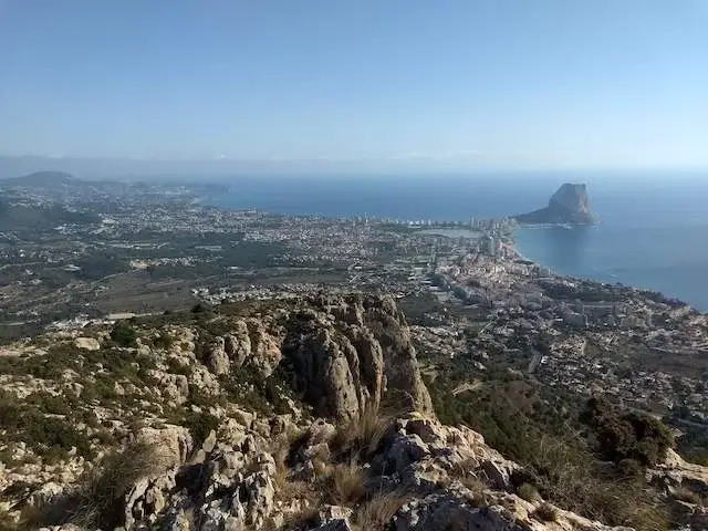 in the distance the famous penōn d'ifach