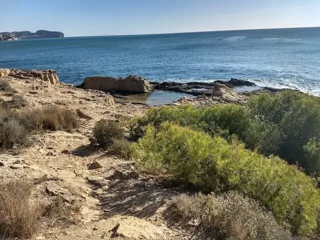 path near the sea