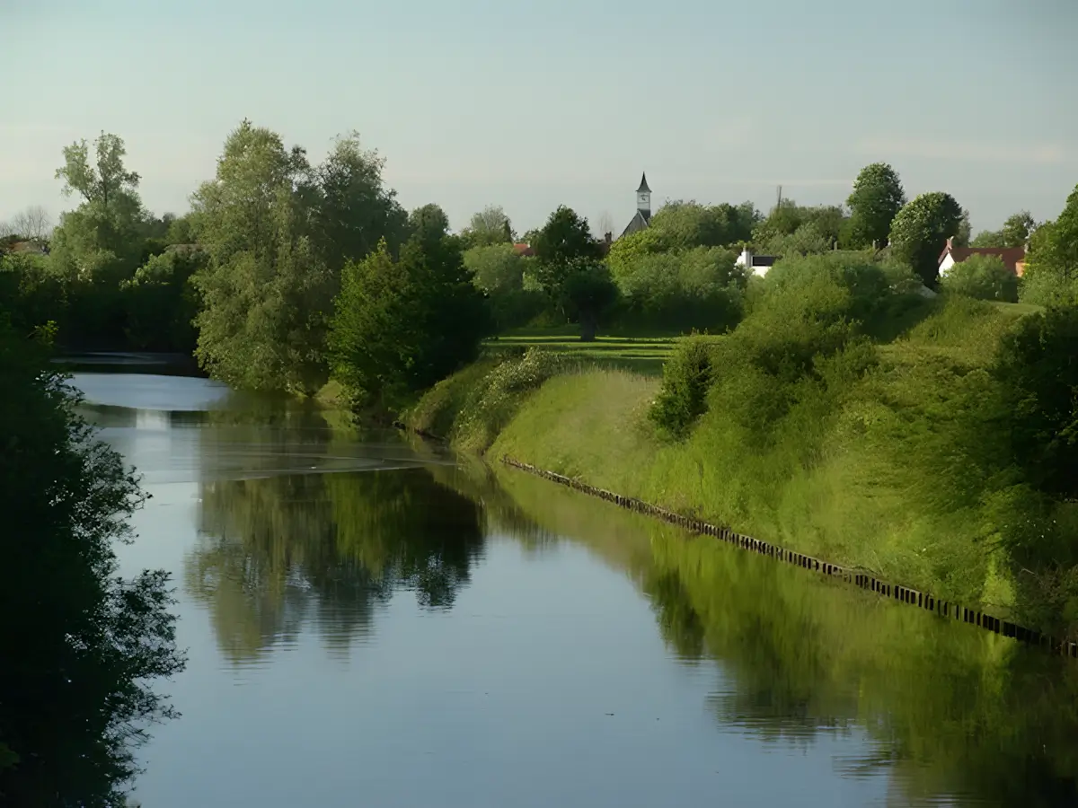 gracht aan de verdedigingswallen