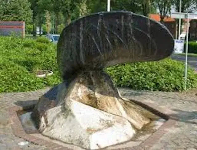 mussel monument Philippine