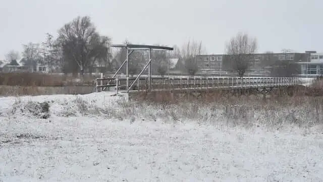 wooden bridge over the voorste kreek