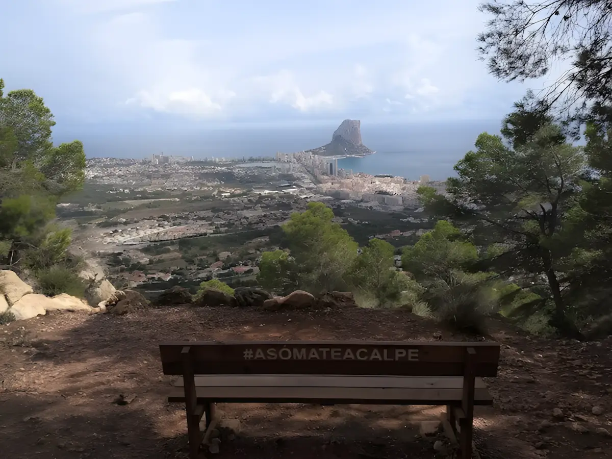 uitzicht op de bekende Peñón de Ifach