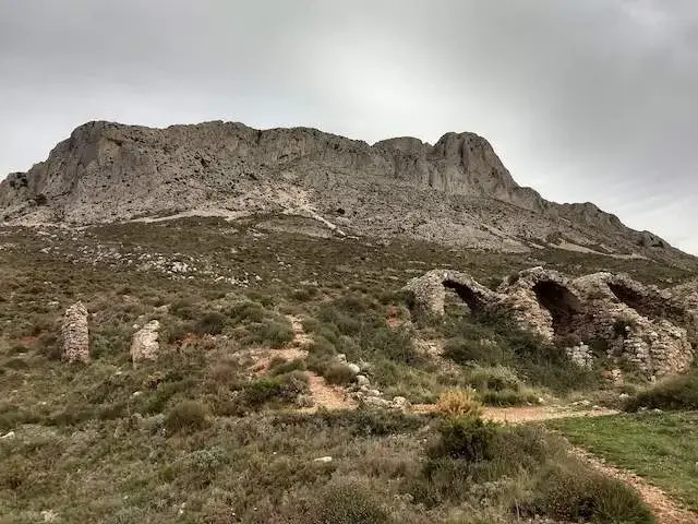 ruïnes van het fort van bernia