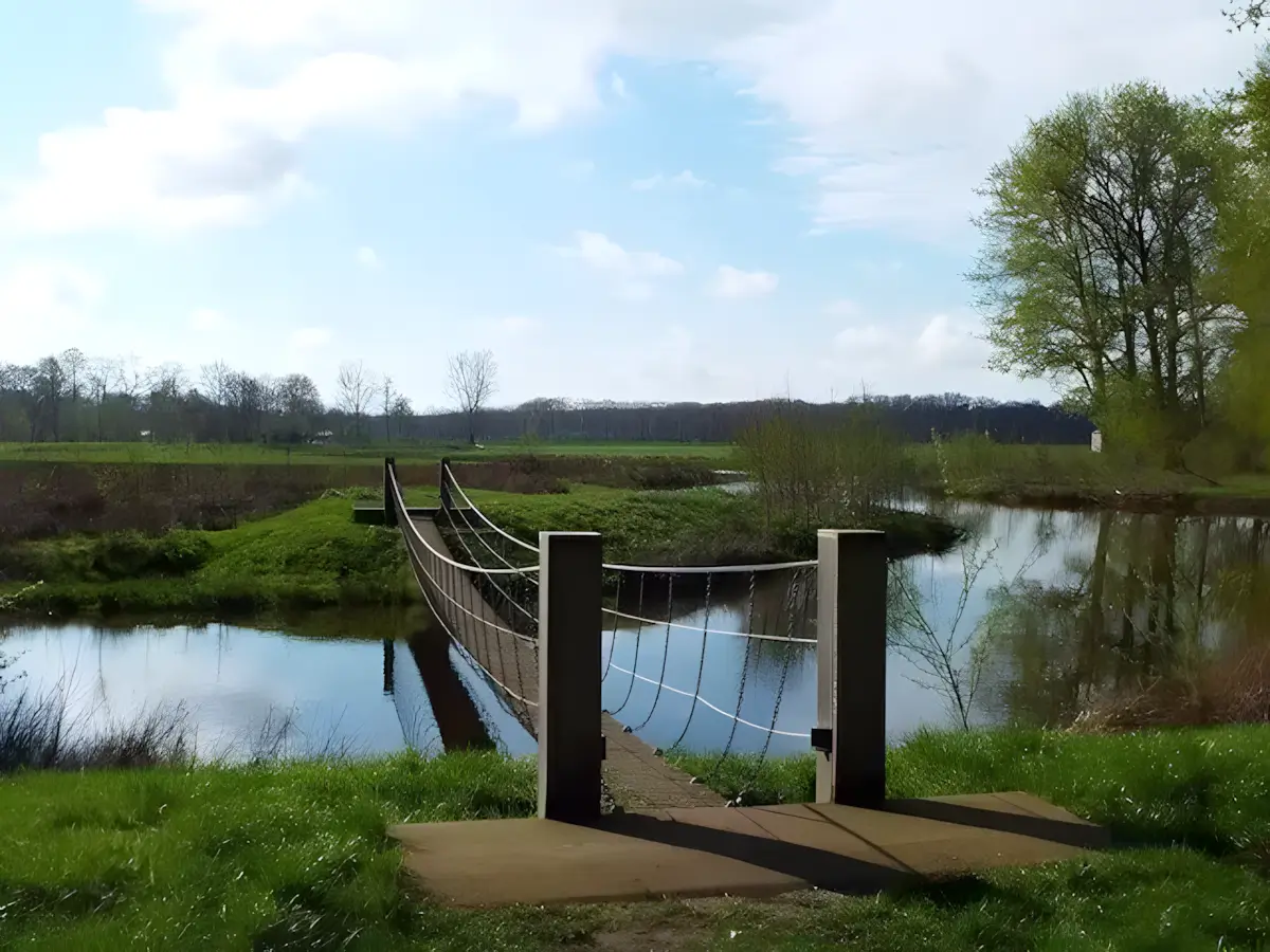 hangbrugje over de essche stroom
