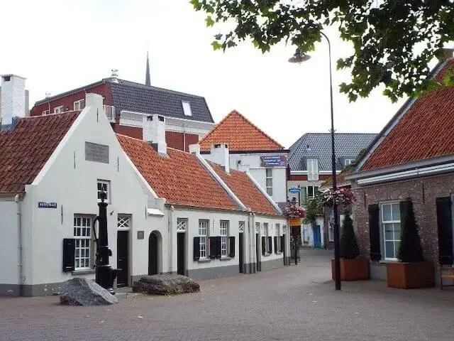 karakteristieke witte huisjes