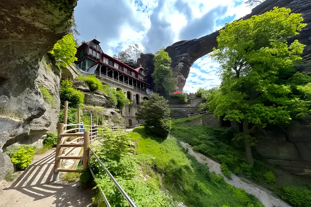 Prebischtor and falkennest in one view