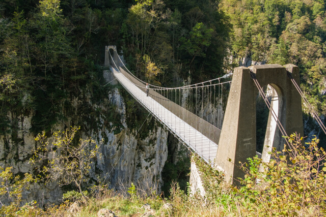 Hangbrug van Holzarté