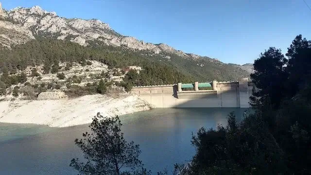 de stuwdam