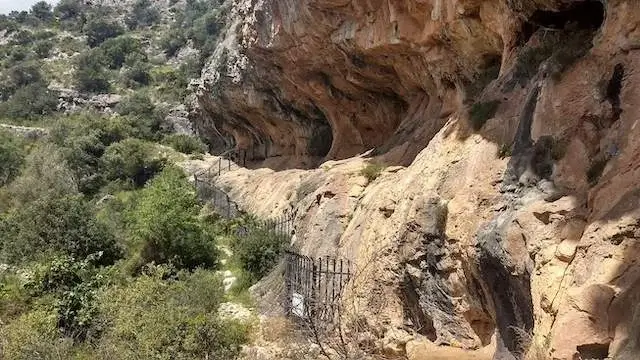 Mançano grot